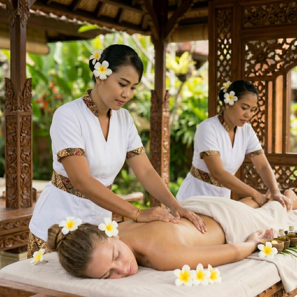 Four Hand Massage